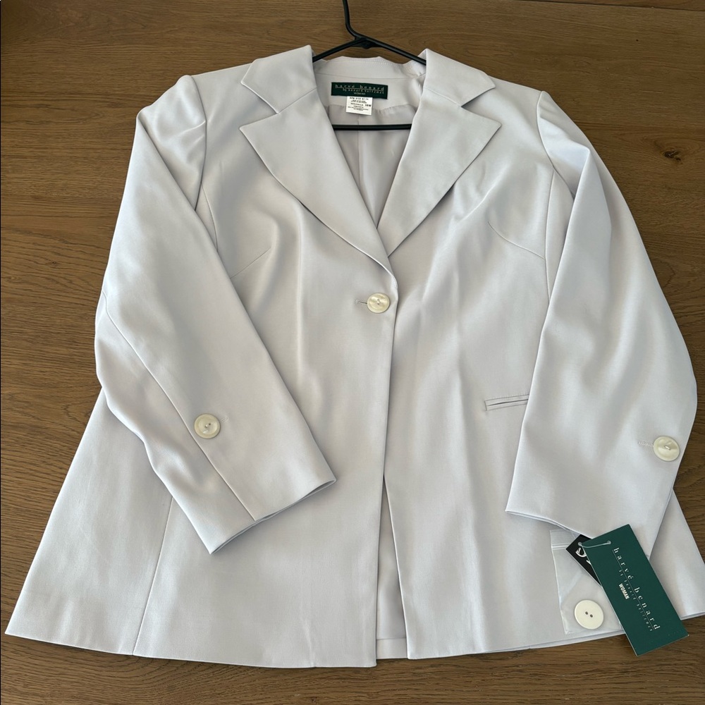 Brand New Suite Set Size 16W